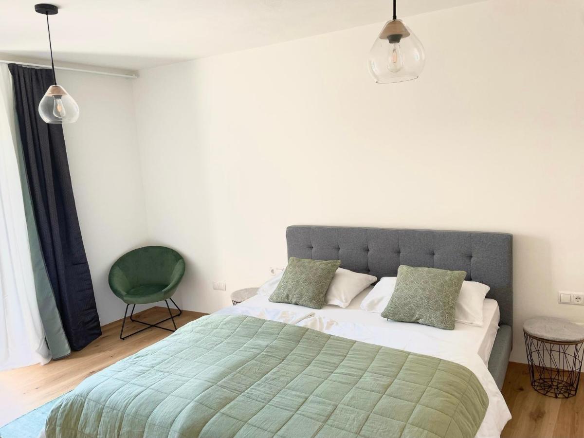 Rosa'S Boutique Apartment & Parking Meran Buitenkant foto